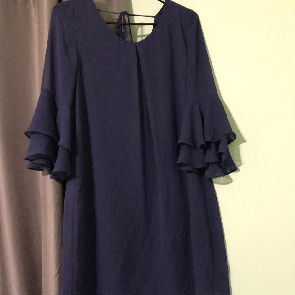 Clothes - Picture 3 of 3